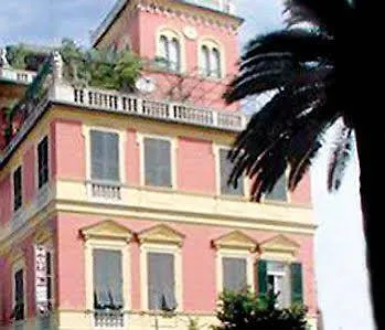 Hotel Palazzo Vannoni 레반토
