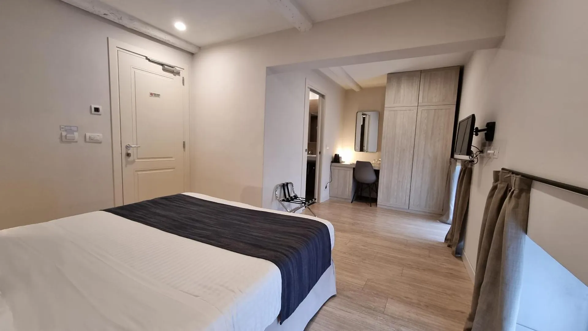 Hotel Palazzo Vannoni 레반토 3*,  이탈리아