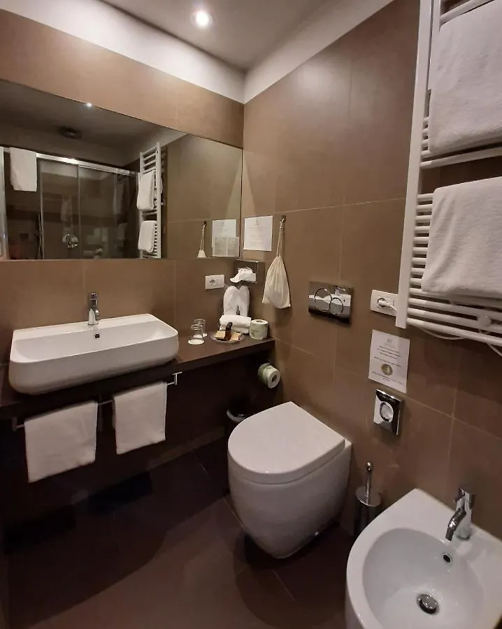 Hotel Palazzo Vannoni Levanto 3*,